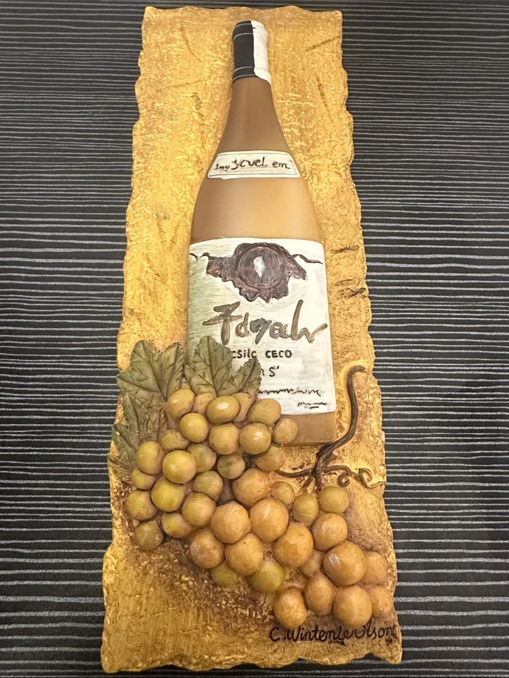Wine Bottle/Grapes Wall Plaques